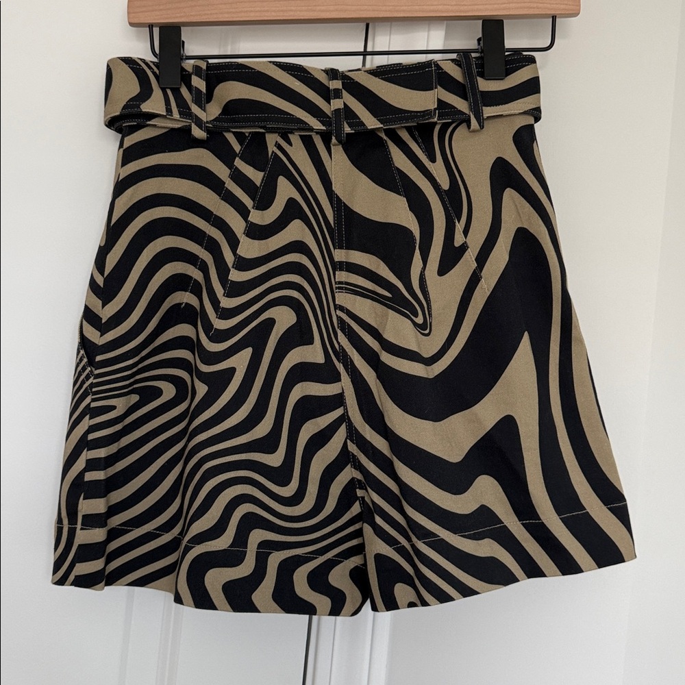Matthew Bruch Safari Resort Twill Collar Neck Shirt and Pleated Shorts Size XS - Picture 7 of 16